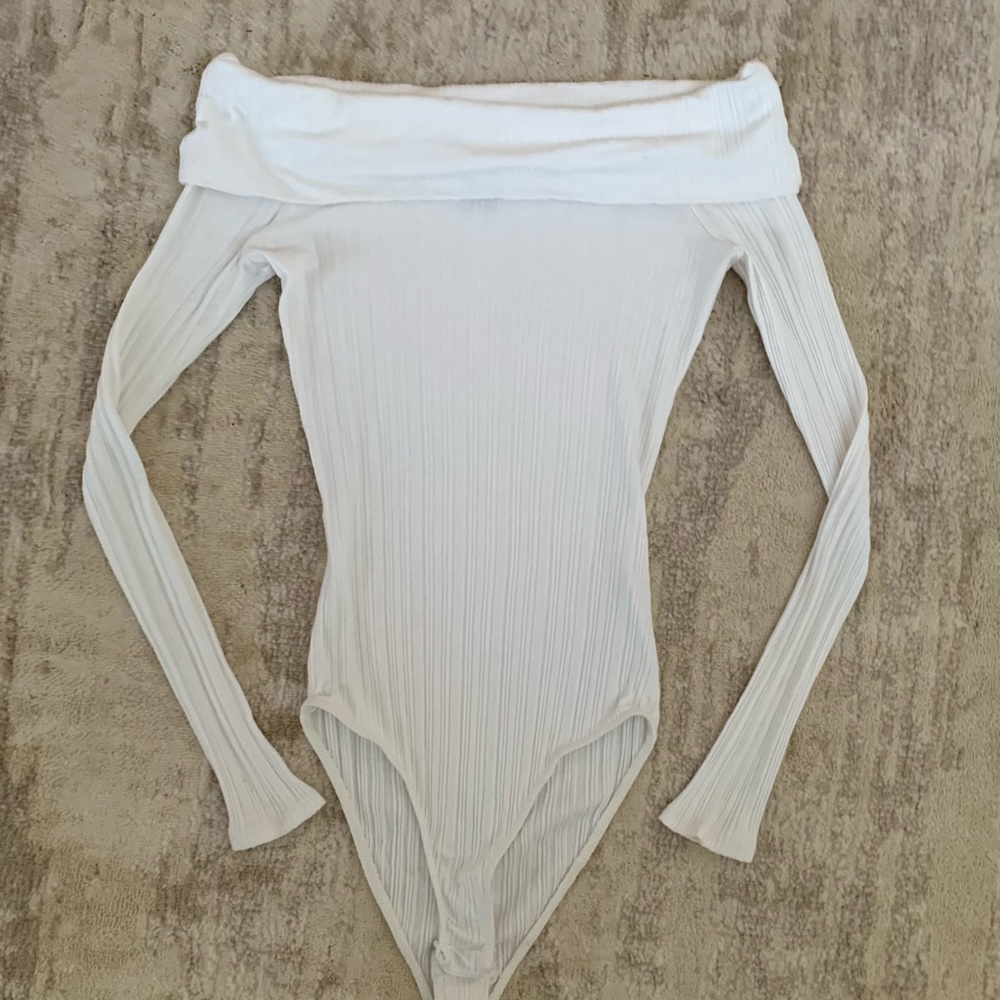Ribbed Longsleeve Bodysuit